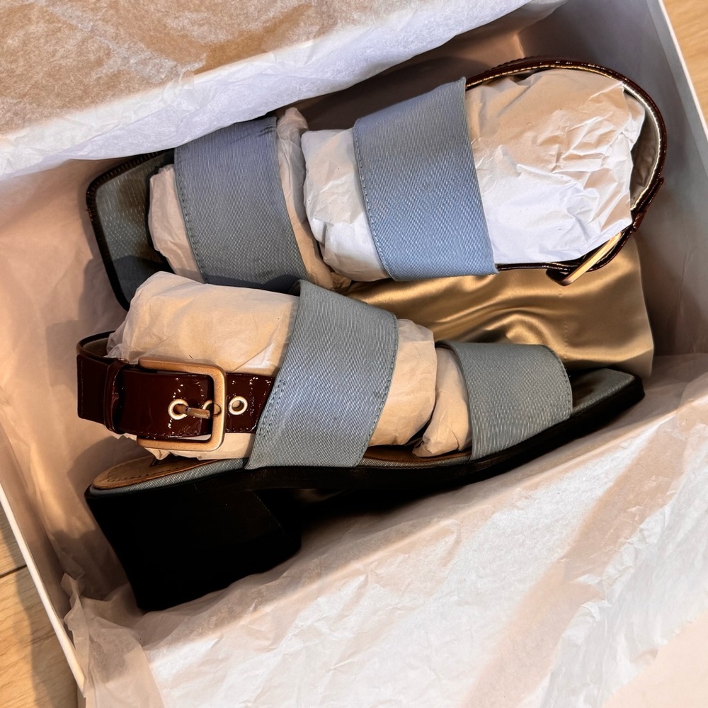 Suzanne Rae buckle sandals - Picture 7 of 10